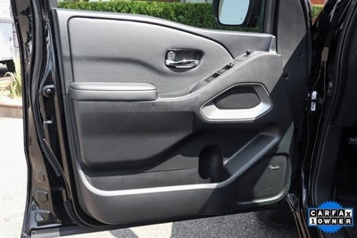 2024 Nissan Frontier SL