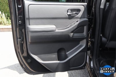 2024 Nissan Frontier SL