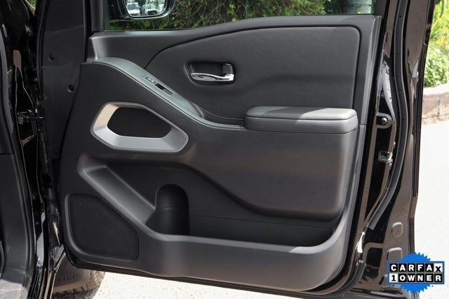 2024 Nissan Frontier SL