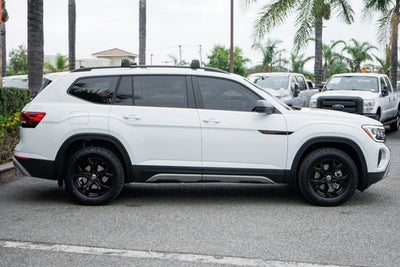 2025 Volkswagen Atlas 2.0T Peak Edition