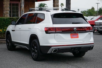 2025 Volkswagen Atlas 2.0T Peak Edition