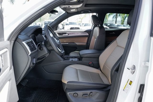 2023 Volkswagen Atlas Cross Sport 2.0T SE w/Technology