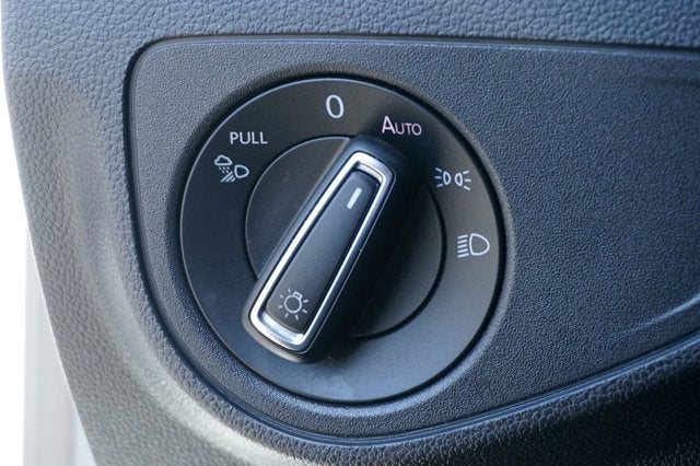 2023 Volkswagen Atlas Cross Sport 2.0T SE w/Technology