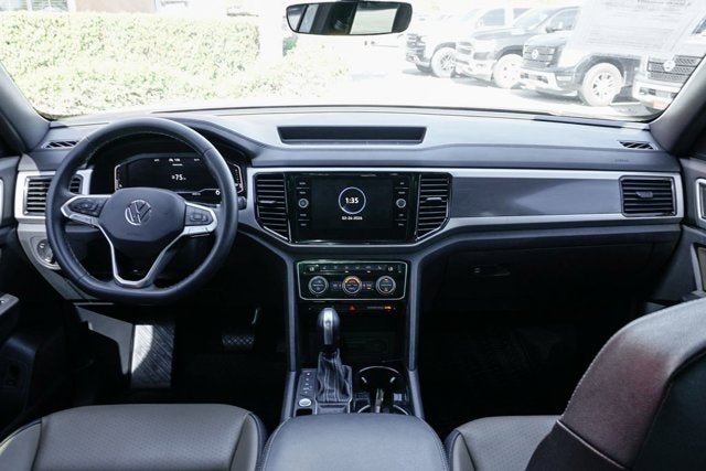 2023 Volkswagen Atlas Cross Sport 2.0T SE w/Technology