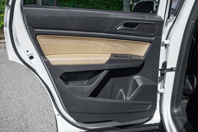 2023 Volkswagen Atlas Cross Sport 2.0T SE w/Technology