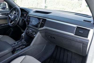 2023 Volkswagen Atlas Cross Sport 2.0T SE w/Technology