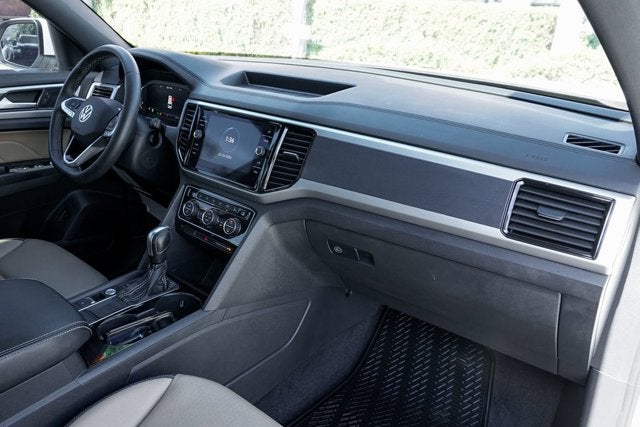 2023 Volkswagen Atlas Cross Sport 2.0T SE w/Technology