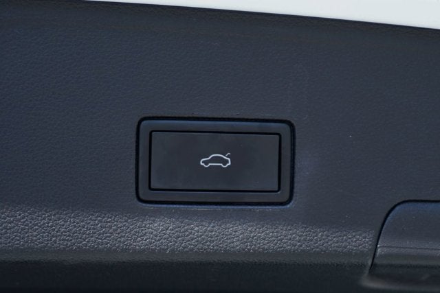 2023 Volkswagen Atlas Cross Sport 2.0T SE w/Technology