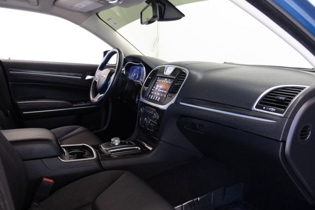 2022 Chrysler 300 Touring