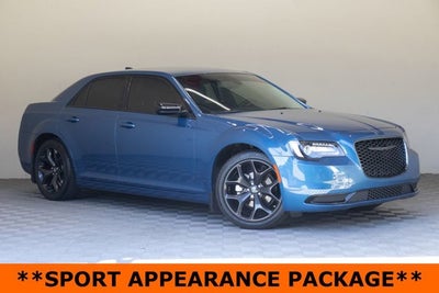 2022 Chrysler 300 Touring