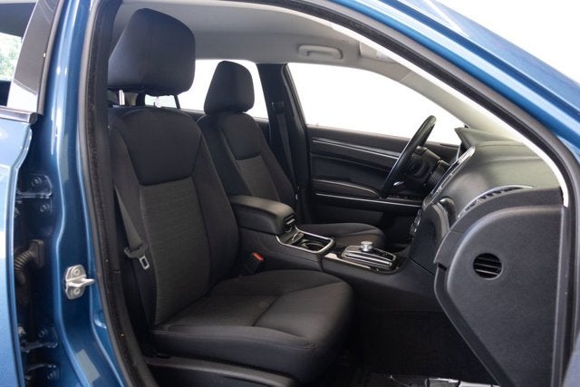 2022 Chrysler 300 Touring