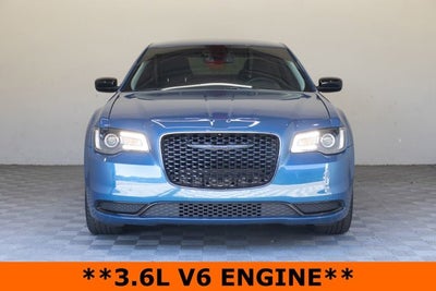 2022 Chrysler 300 Touring