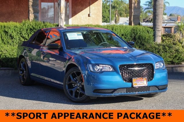 2023 Chrysler 300 Touring