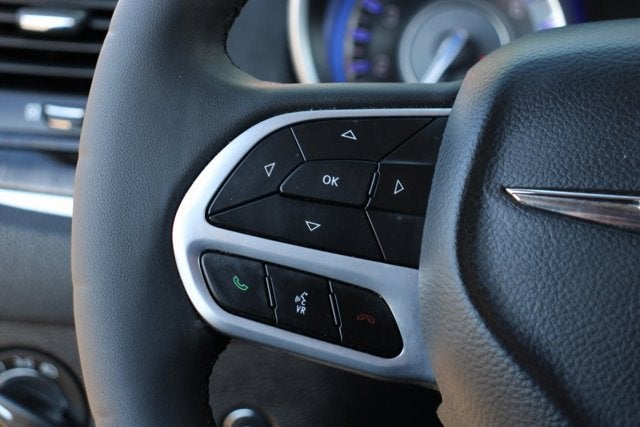 2023 Chrysler 300 Touring