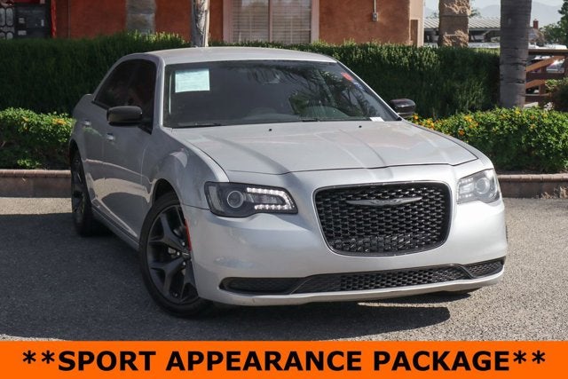 2023 Chrysler 300 Touring