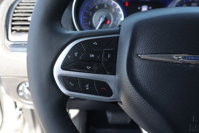 2023 Chrysler 300 Touring