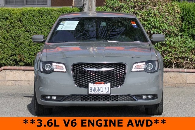 2019 Chrysler 300 S
