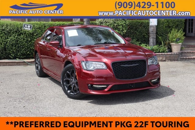 2023 Chrysler 300 Touring
