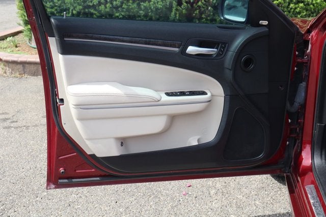 2023 Chrysler 300 Touring