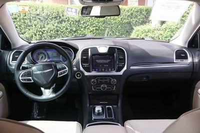 2023 Chrysler 300 Touring