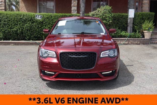 2023 Chrysler 300 Touring