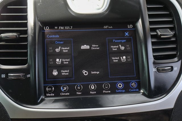 2023 Chrysler 300 Touring