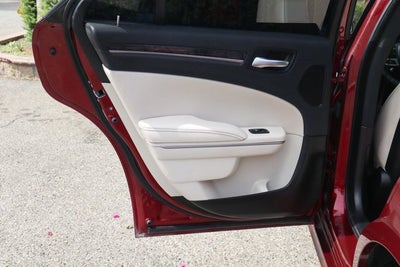 2023 Chrysler 300 Touring