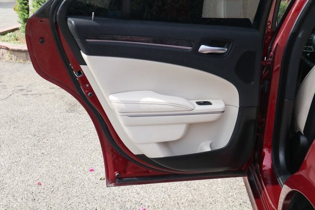 2023 Chrysler 300 Touring