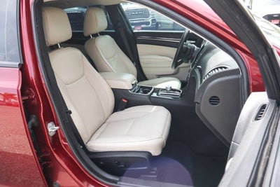 2023 Chrysler 300 Touring