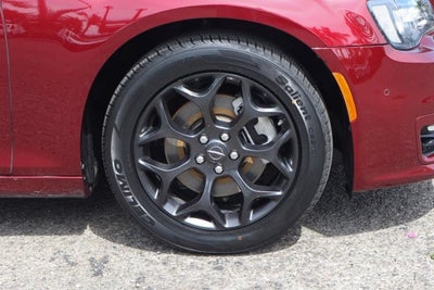2023 Chrysler 300 Touring
