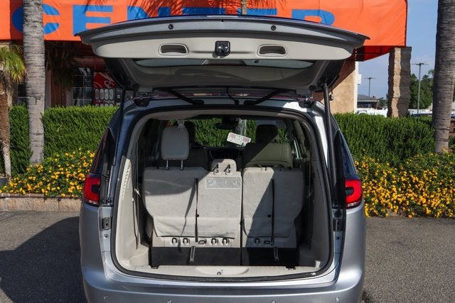 2021 Chrysler Pacifica Touring L