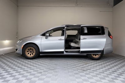 2020 Chrysler Pacifica Limited