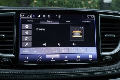 2023 Chrysler Pacifica Hybrid Touring L