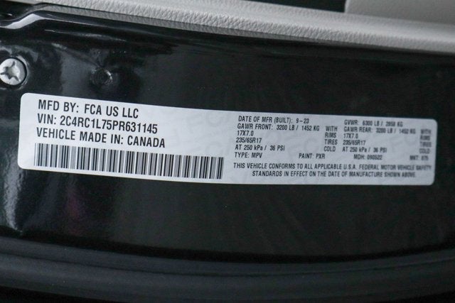 2023 Chrysler Pacifica Hybrid Touring L