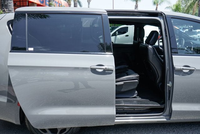 2022 Chrysler Pacifica Hybrid Limited