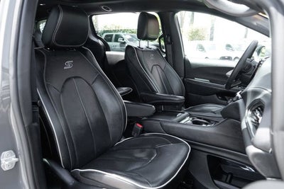 2022 Chrysler Pacifica Hybrid Limited