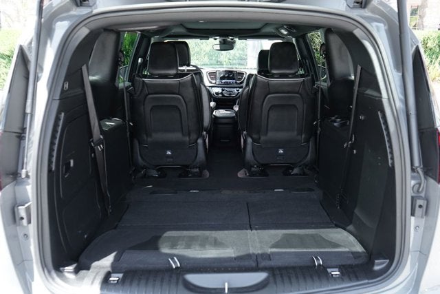 2022 Chrysler Pacifica Hybrid Limited