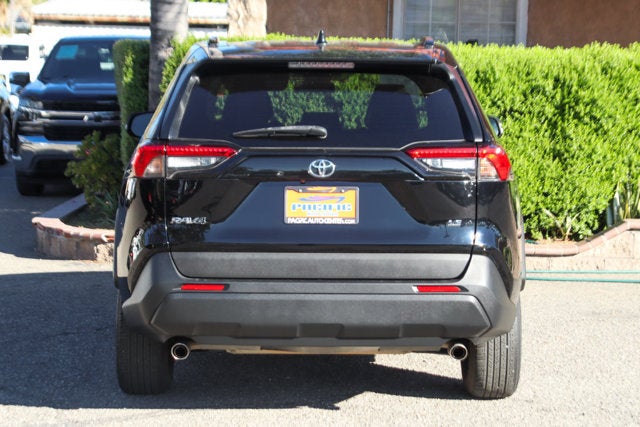 2021 Toyota RAV4 LE