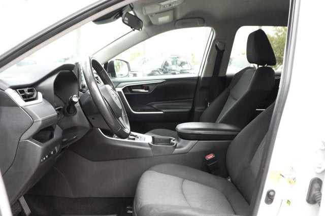 2020 Toyota RAV4 Hybrid XLE