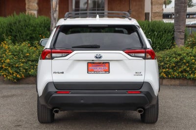 2020 Toyota RAV4 Hybrid XLE
