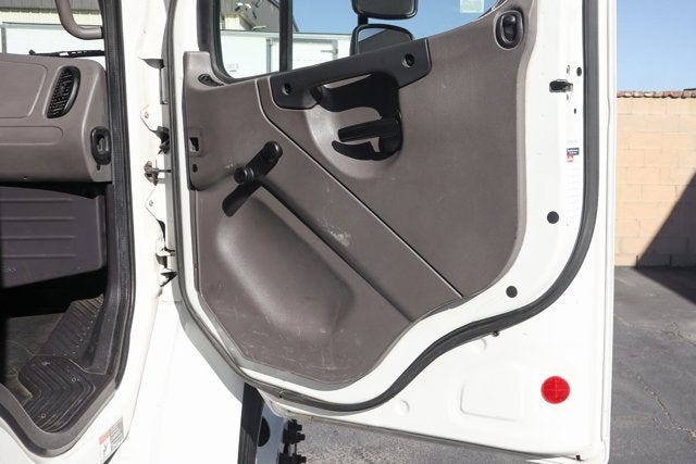 2019 Freightliner M2 106 MD