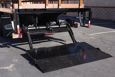 2019 Freightliner M2 106 MD