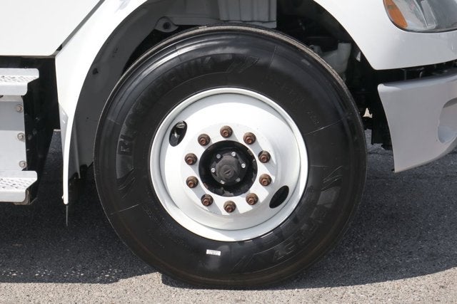 2019 Freightliner M2 106 MD