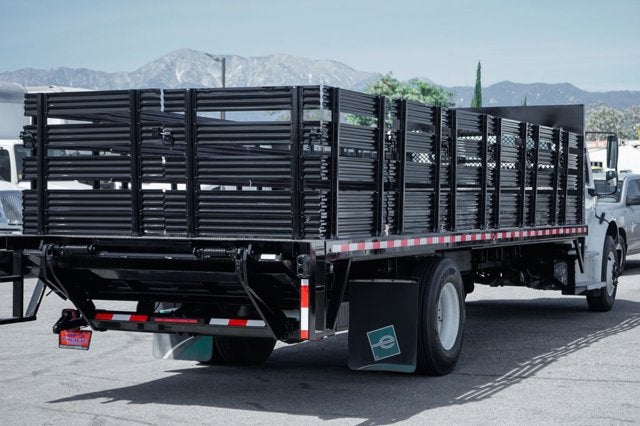 2019 Freightliner M2 106 MD