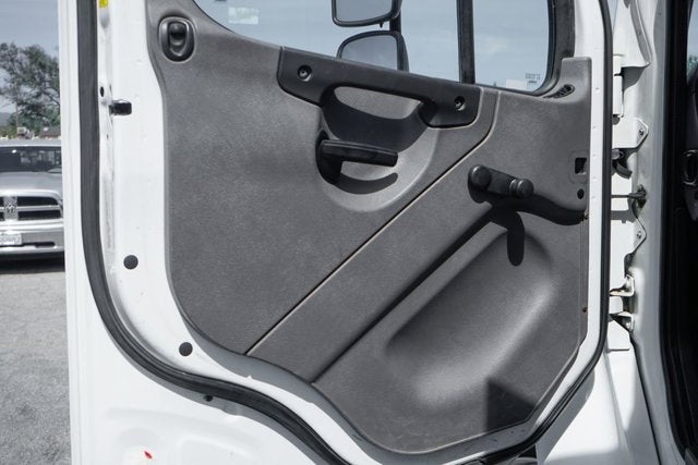 2019 Freightliner M2 106 MD