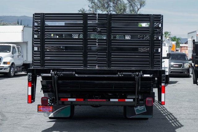 2019 Freightliner M2 106 MD