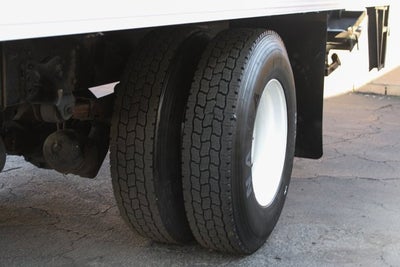 2019 Freightliner M2 106