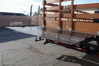 2019 Freightliner M2 106 MD