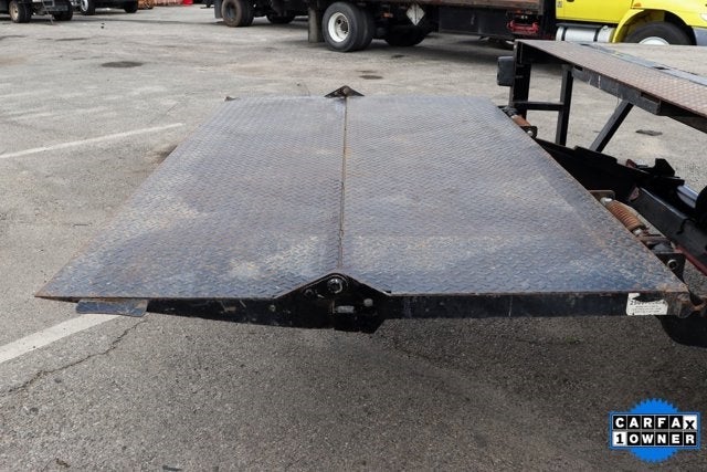 2019 Freightliner M2 106