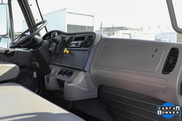 2019 Freightliner M2 106